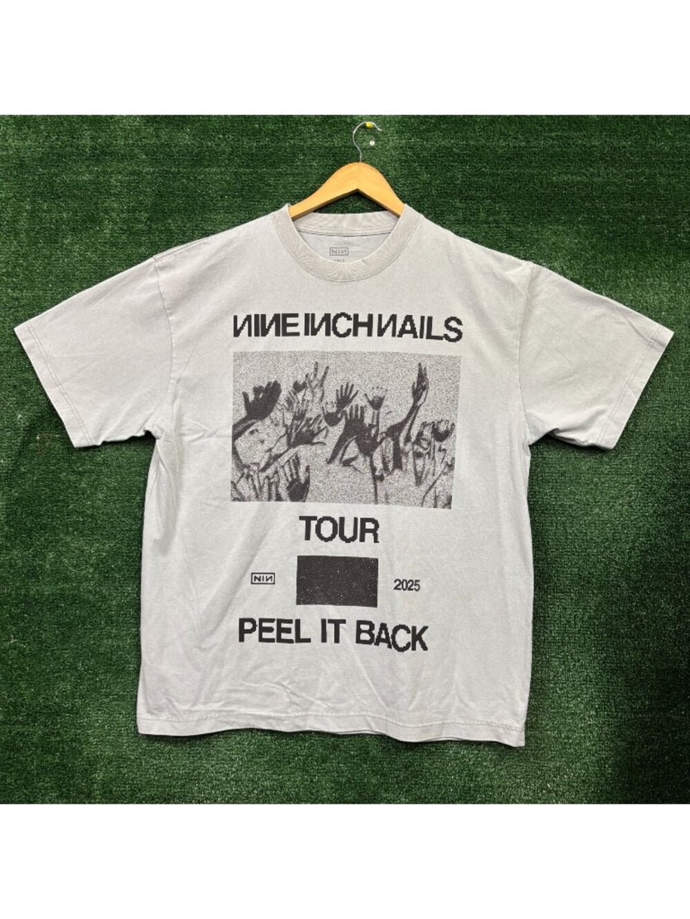 Nine Inch Nails Peel It Back Tour Rock Band T-Shirt Size Extra Large